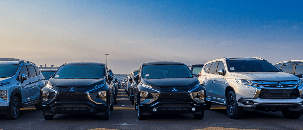 any driver insurance with business cars parked